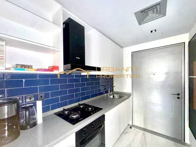 Fully Furnished Studio | Canal View | Ready to Move In | High Floor | Prime Business Bay Location-8