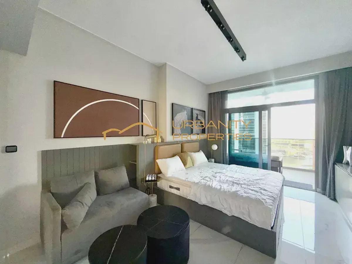 Fully Furnished Studio | Canal View | Ready to Move In | High Floor | Prime Business Bay Location-1-1