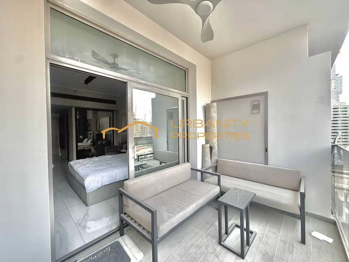 Fully Furnished Studio | Canal View | Ready to Move In | High Floor | Prime Business Bay Location-5-5
