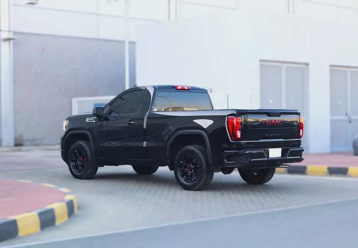 GMC Sierra 1500 SLE 2021 | GCC Specs | Pristine Condition-10-10