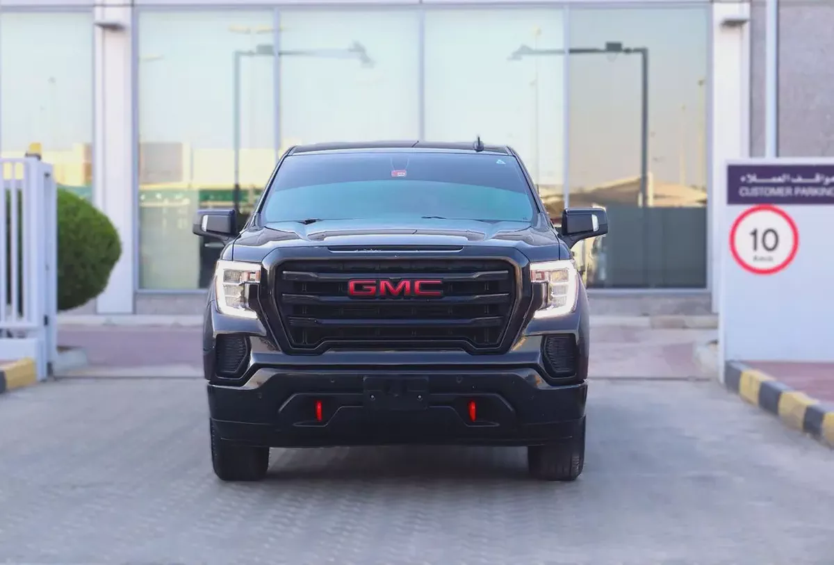 GMC Sierra 1500 SLE 2021 | GCC Specs | Pristine Condition