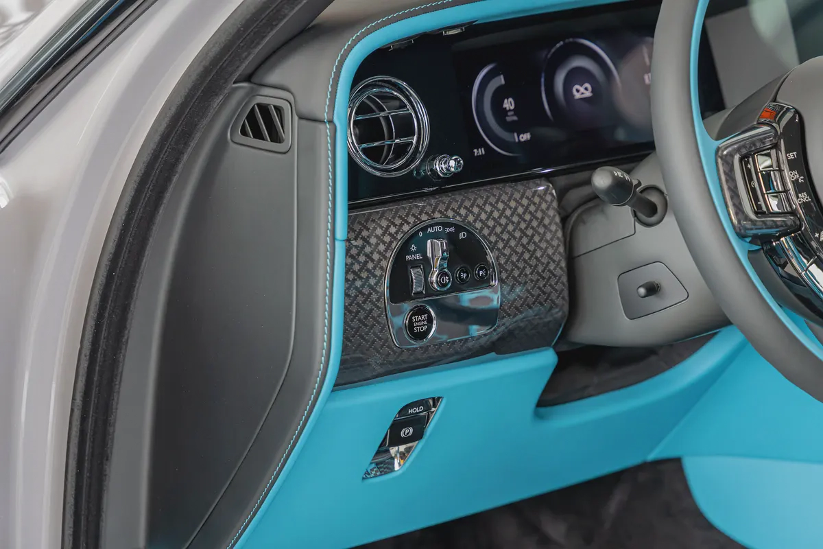 ROLLS ROYCE CULLINAN | BLACK BADGE | BESPOKE PREMIUM AUDIO  | DUALITY SEATS | European Specs | 2026-16-16