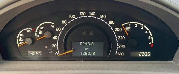 Mercedes-Benz CL 500, 2004, AUCTION GRADE 4/B Japanese Specs
