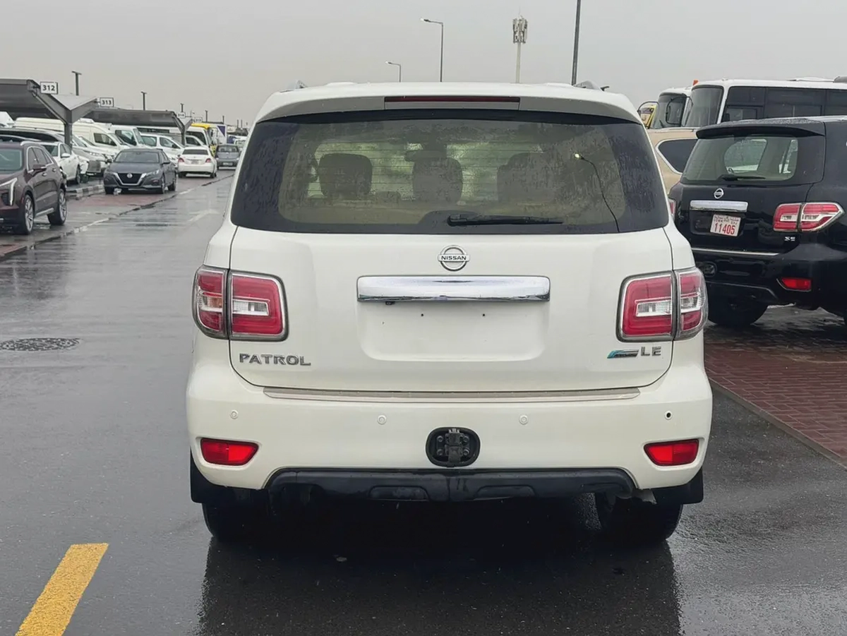 Nissan Patrol LE 2012 - GCC Specs - Well Maintained-2-2
