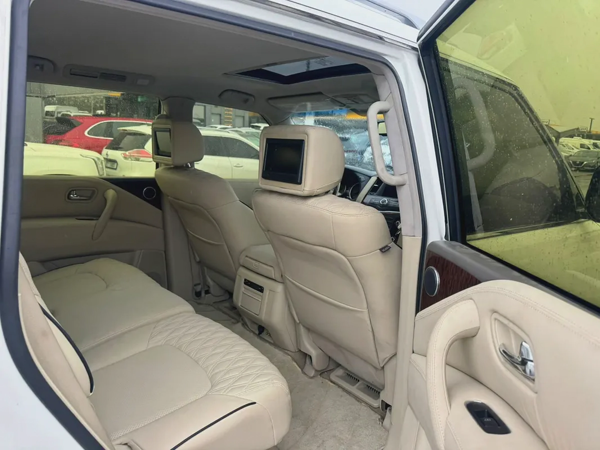 Nissan Patrol LE 2012 - GCC Specs - Well Maintained-5-5
