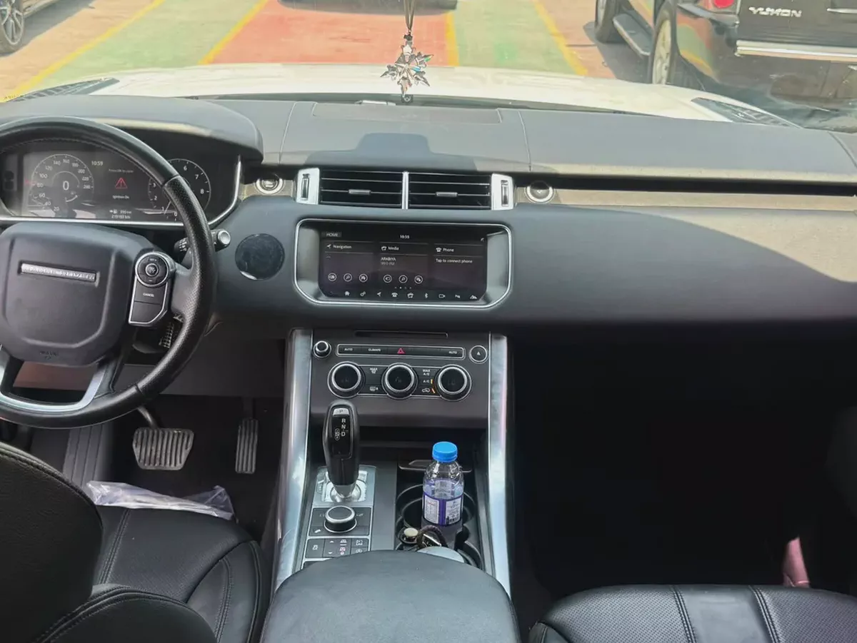 Land Rover Range Rover Sport HSE 2017 GCC Specs-9-9