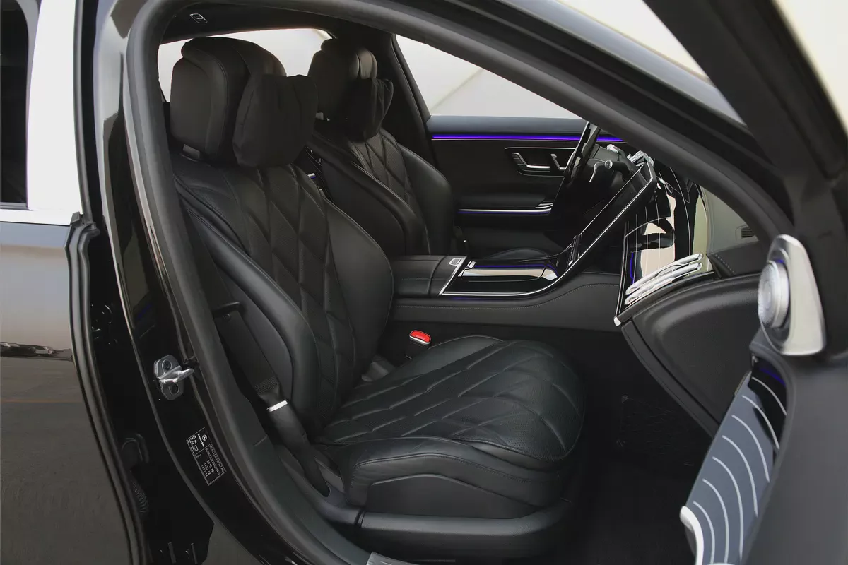 MERCEDES BENZ S 580 MAYBACH - 2022 - FULLY LOADED - AMZING CONDITION-10-10