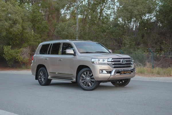Land Cruiser GXR | Platinum Edition | GCC Specs | REF #T38206