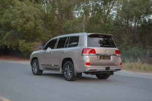 Land Cruiser GXR | Platinum Edition | GCC Specs | REF #T38206