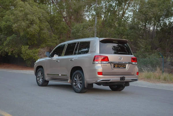 Land Cruiser GXR | Platinum Edition | GCC Specs | REF #T38206