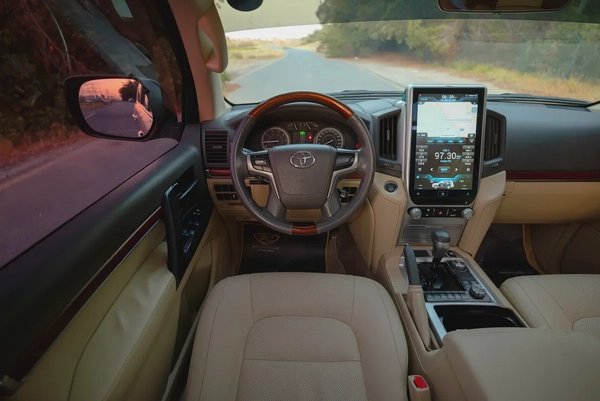 Land Cruiser GXR | Platinum Edition | GCC Specs | REF #T38206