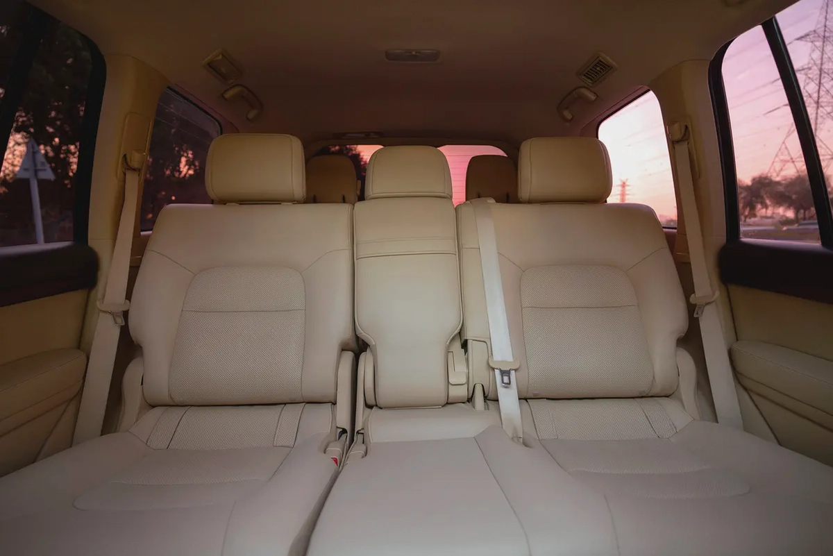 Land Cruiser GXR | Platinum Edition | GCC Specs | REF #T38206-11-11