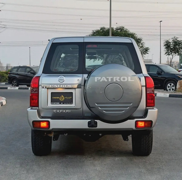 2024 Nissan Patrol Safari (Manual) Under Warranty, GCC Specifications