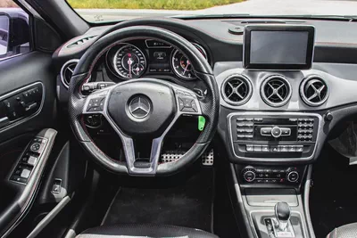 Mercedes-Benz GLA 45 AMG 4MATIC – 2015-9