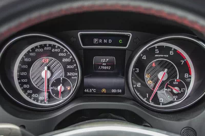 Mercedes-Benz GLA 45 AMG 4MATIC – 2015-10