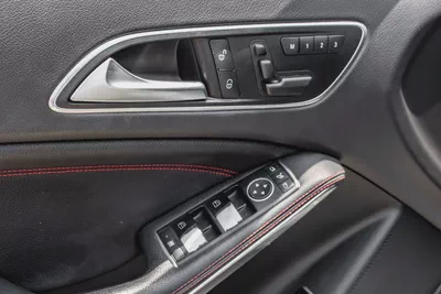 Mercedes-Benz GLA 45 AMG 4MATIC – 2015-12