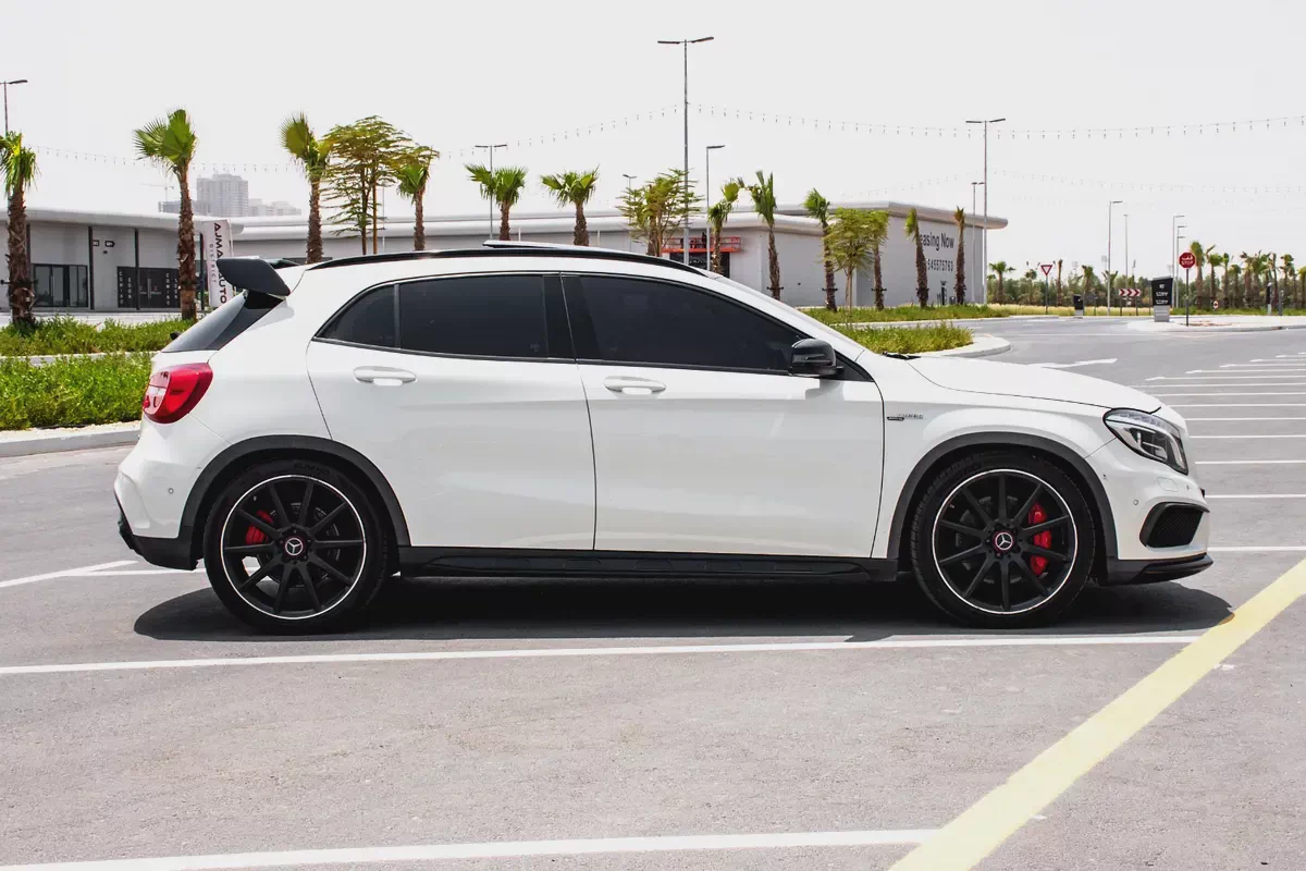 Mercedes-Benz GLA 45 AMG 4MATIC – 2015-3-3