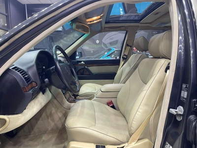 Mercedes Benz 500 SEL-10