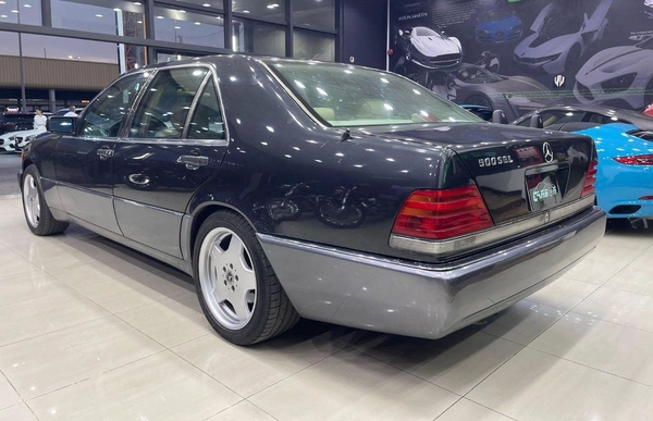 Mercedes Benz 500 SEL