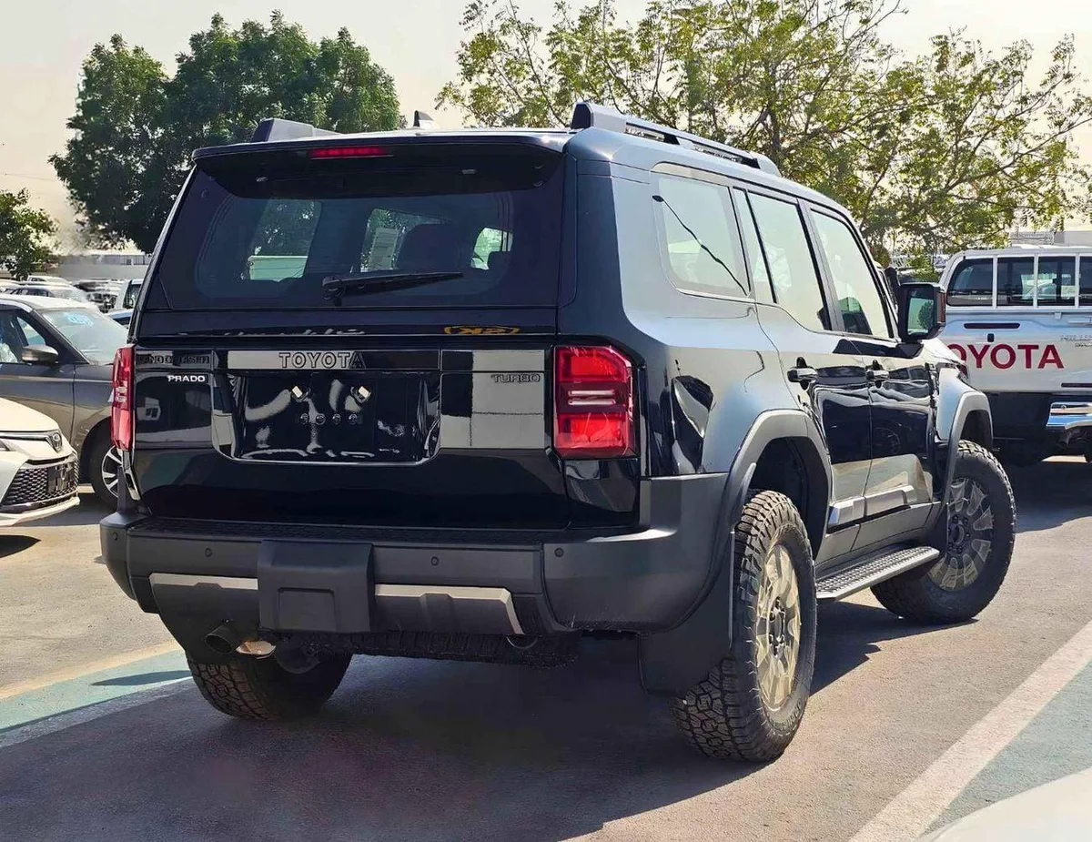 Toyota Prado ADVENTURE TURBO || 2.4L PETROL V4 | GCC SPEC | LEATHER WITH DRIVER ELECTRIC SEAT (CODE # PTADV2)-4-0