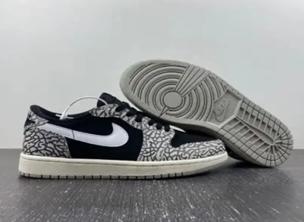 Jordan 1 Retro Low OG "Black Cement" sneakers