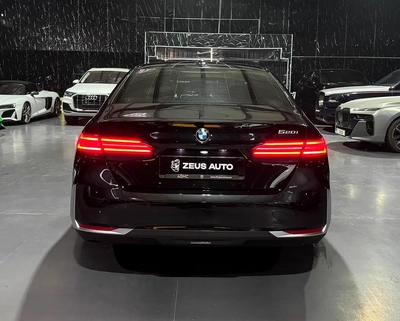 Exclusive offer | LOW Mileage | GCC | Luxury Sedan | AGMC Warranty 2028 | AGMC Service 2028-18