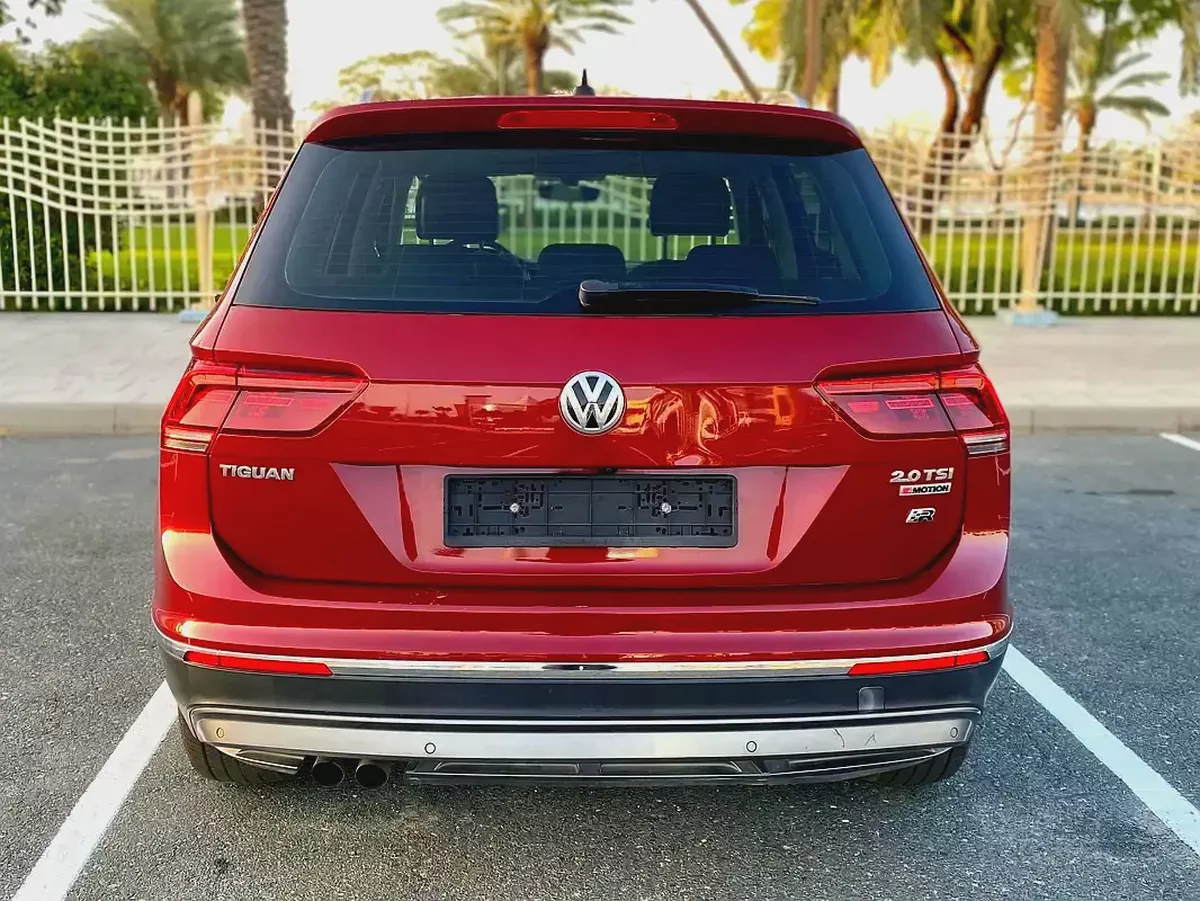 2017  TIGUAN R-LINE  Volkswagen Tiguan R-Line | GCC Specs | ACCIDNT free | top of the range-9-9