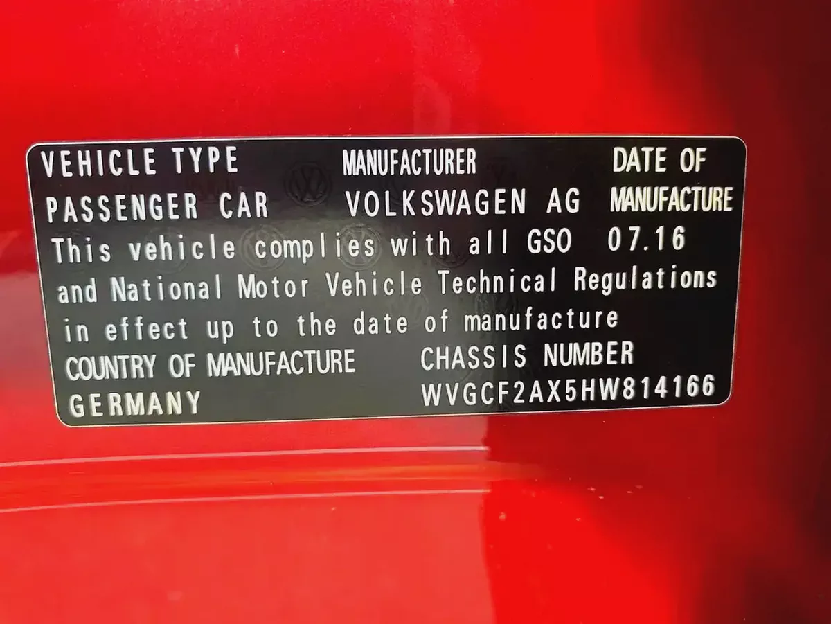 2017  TIGUAN R-LINE  Volkswagen Tiguan R-Line | GCC Specs | ACCIDNT free | top of the range-19-19