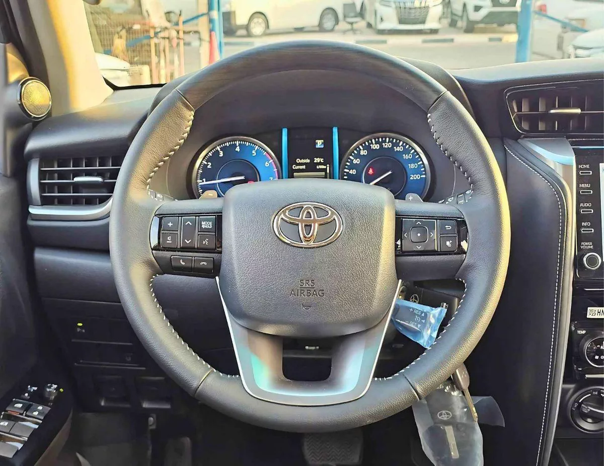 Toyota Fortuner VXR 4.0L V6 PETROL / AUTO AC / DIFF LOCK / DVD CAMERA (CODE # F6S)-12-0