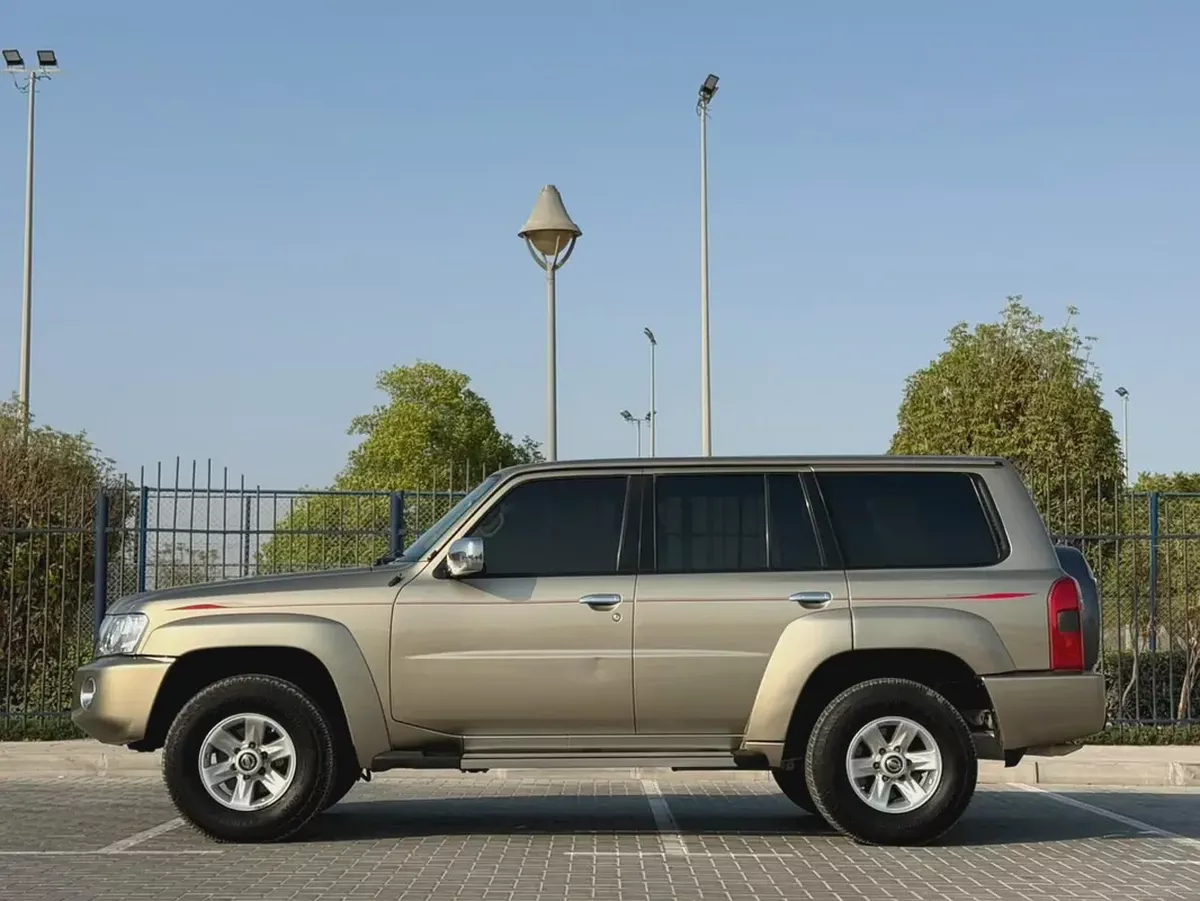 2018-Nissan Patrol Safari-Excellent Condition-Bank Finance Available-4-4