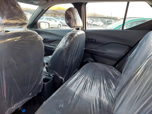 2020 Nissan Kicks S - American Specs - Well Maintained