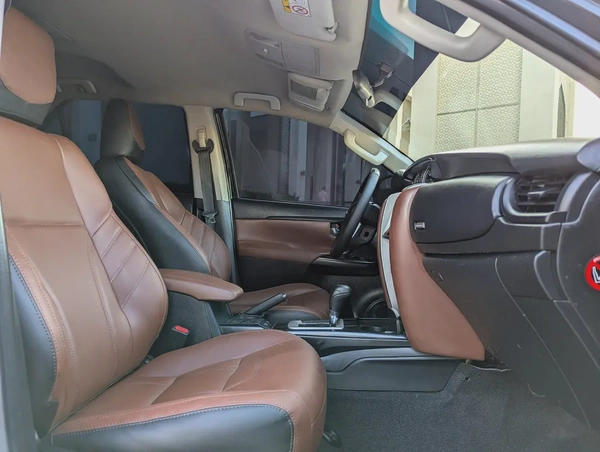 TOYOTA FORTUNER 2019 FACELIFTED 2025 GCC V4 2.7L IN EXCELLENT CONDITION