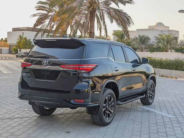 TOYOTA FORTUNER 2019 FACELIFTED 2025 GCC V4 2.7L IN EXCELLENT CONDITION