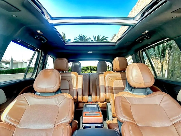 Lincoln Aviator Luxury 2020 - American Specs - GCC Resale | vip 6seats