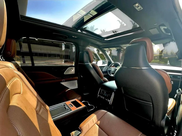 Lincoln Aviator Luxury 2020 - American Specs - GCC Resale | vip 6seats
