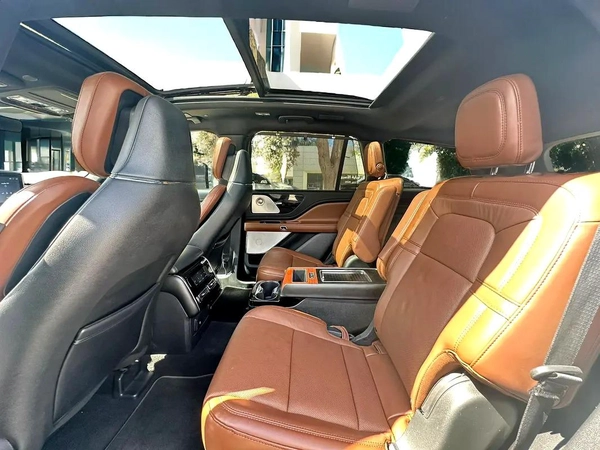 Lincoln Aviator Luxury 2020 - American Specs - GCC Resale | vip 6seats