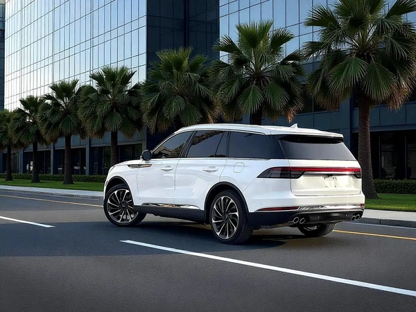 Lincoln Aviator Luxury 2020 - American Specs - GCC Resale | vip 6seats