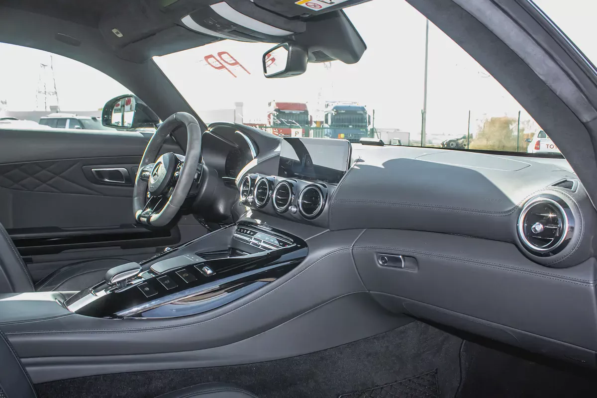 2021 - MERCEDES BENZ GT - SUPER CLEAN - ONLY 22,000 KM-17-17