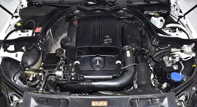 Mercedes Benz C250 Coupe ( 2015 Model ) in White Color GCC Specs-1