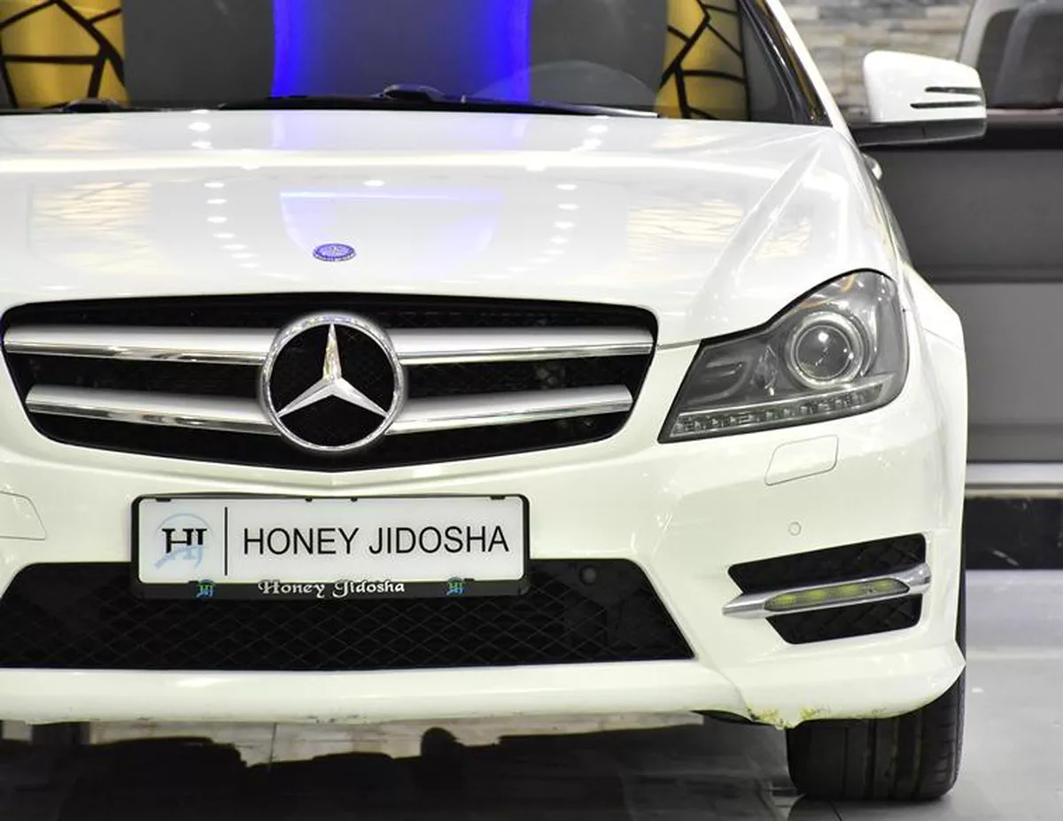 Mercedes Benz C250 Coupe ( 2015 Model ) in White Color GCC Specs-13-13