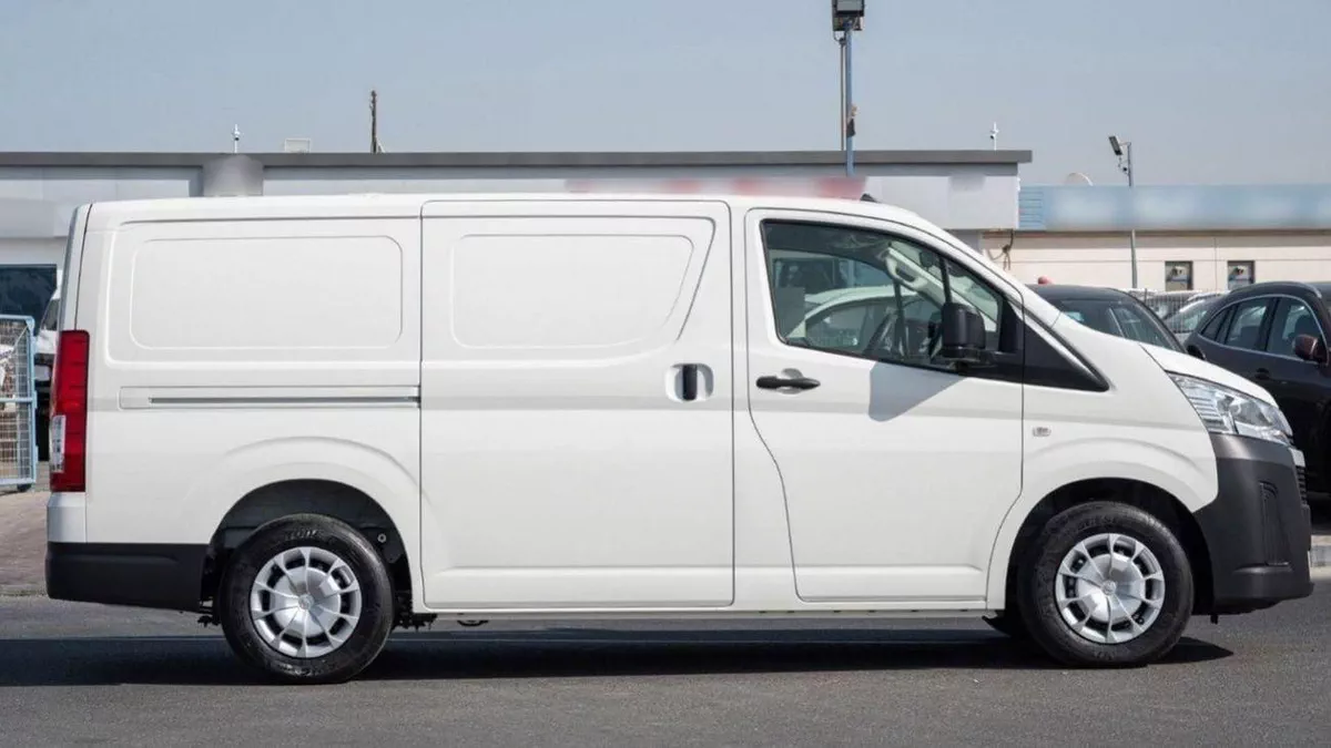 Toyota Hiace GL STD 3.5D MT CARGO MY2025-6-0