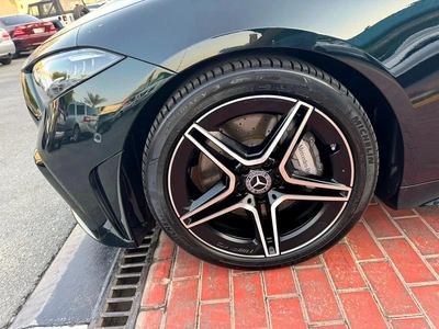 Mercedes-Benz CLS-Class-16