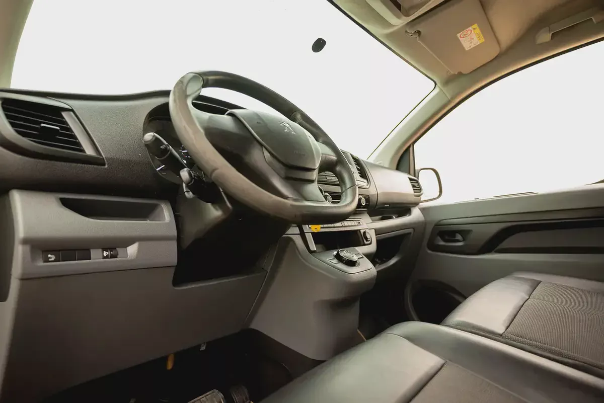 Peugeot Expert | Delivery Van | Automatic Diesel | GCC Specs | Ref#P01845-9-9
