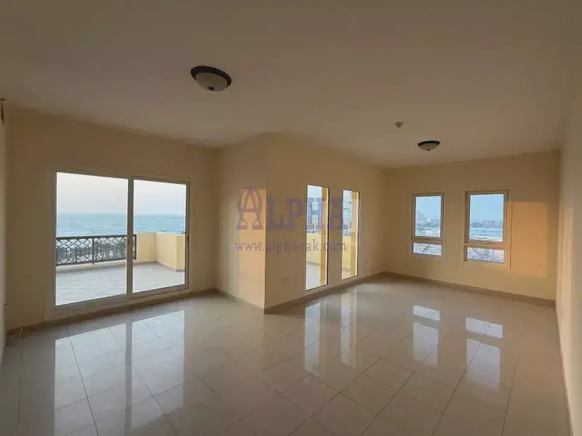 Spcaious apartment | Seaview | 5 min to Wyn-3-3