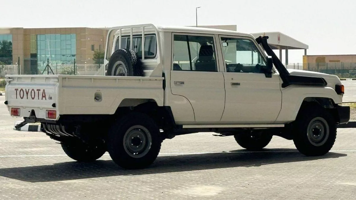 Toyota Land Cruiser Pick Up Toyota Land Cruiser Pickup LC79 DC 4.2L Diesel 2024-3-0