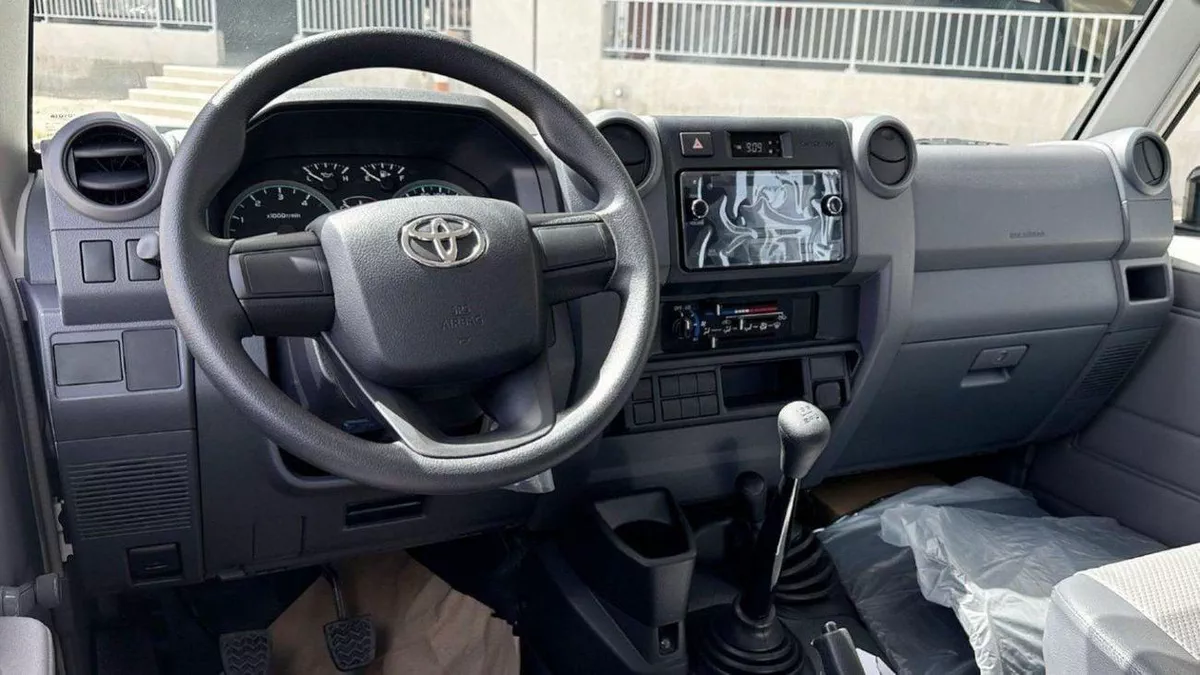 Toyota Land Cruiser Pick Up Toyota Land Cruiser Pickup LC79 DC 4.2L Diesel 2024-8-0