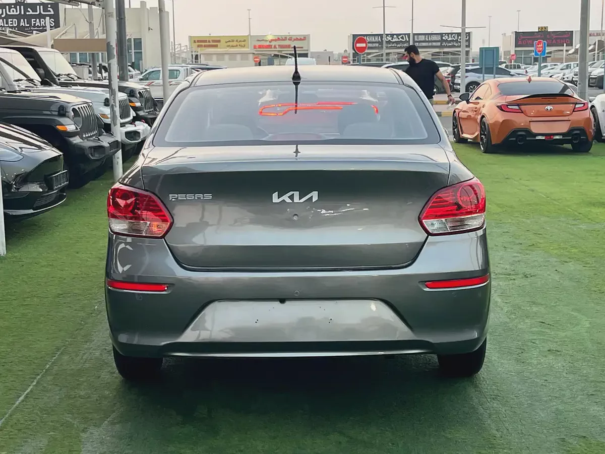 Kia Pegas 2023 LX GCC Specs-5-5
