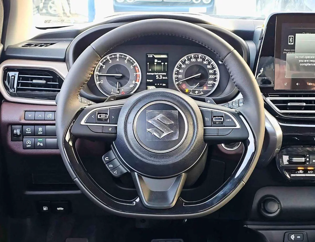 Suzuki Fronx GLX / EURO 5 HYBRID / 1.5L V4 / HEADUP DISPLAY / 360* CAMERAS / " 9" DISPLAY AUDIO (CODE # FRHGLX)-15-0