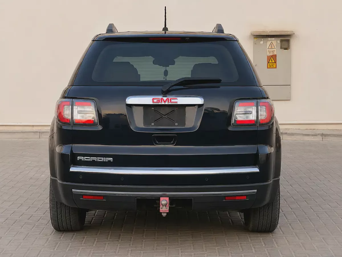 GMC Acadia SLE 2015 | GCC Specs | Well Maintained-10-10