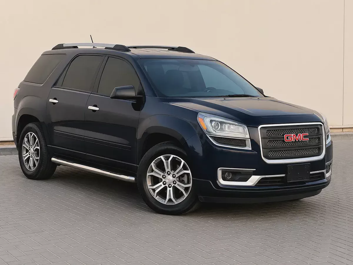 GMC Acadia SLE 2015 | GCC Specs | Well Maintained-1-1